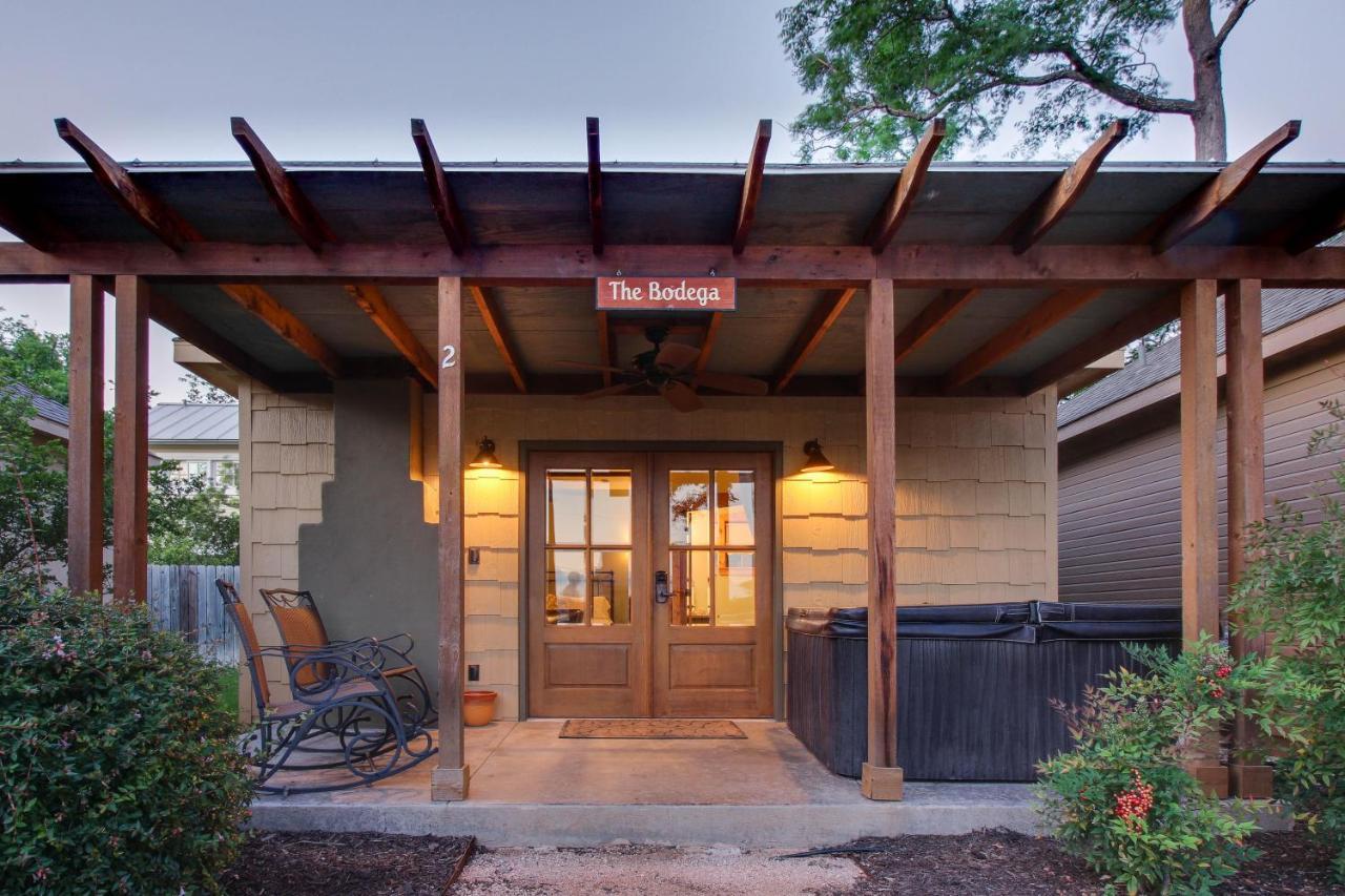Wine Country Cottages On Main Fredericksburg Ruang foto